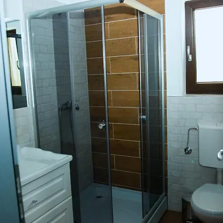 Linistea Codrului Penzion 4*